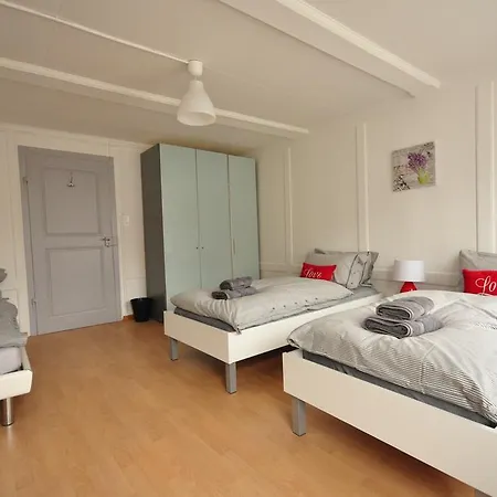 Townhouse Ii Sleeps 12 Guests Interlaken