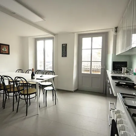 Townhouse Ii Sleeps 12 Guests