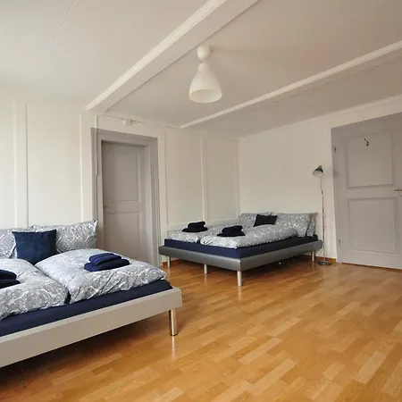 Apartment Townhouse Ii Sleeps 12 Guests *
