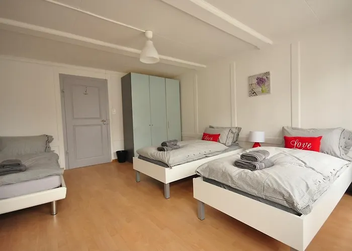 Townhouse Ii Sleeps 12 Guests Interlaken
